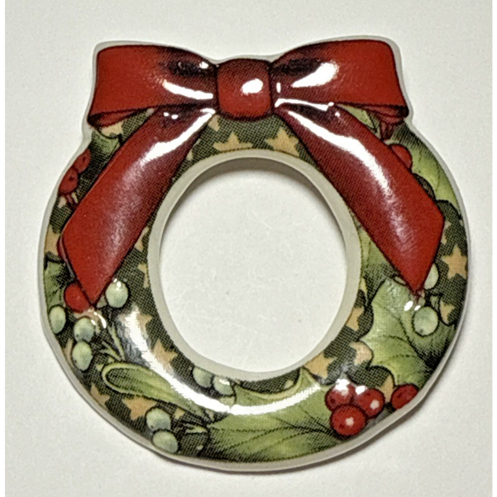 Vintage Spode Christmas Tree Wreath Pin Brooch J-2K